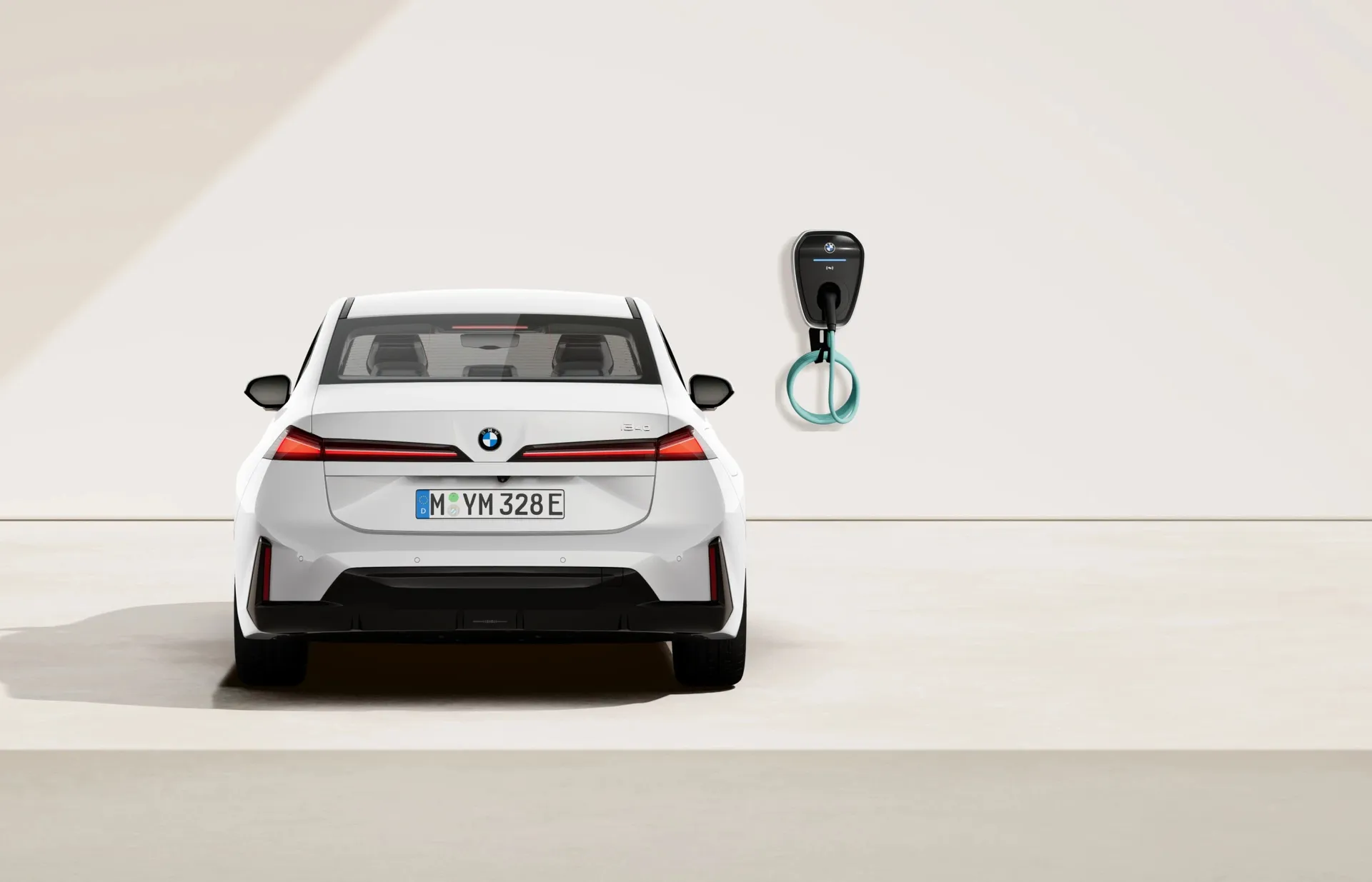 i3 Sedan (NA0), M sportovní paket, Metalický lak Mineral White, rear