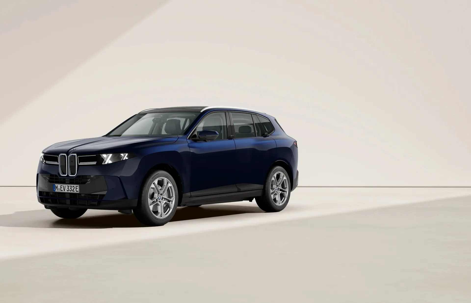 iX5 (G65), Sériové provedení, BMW Individual metalický lak Tanzanite Blue, front