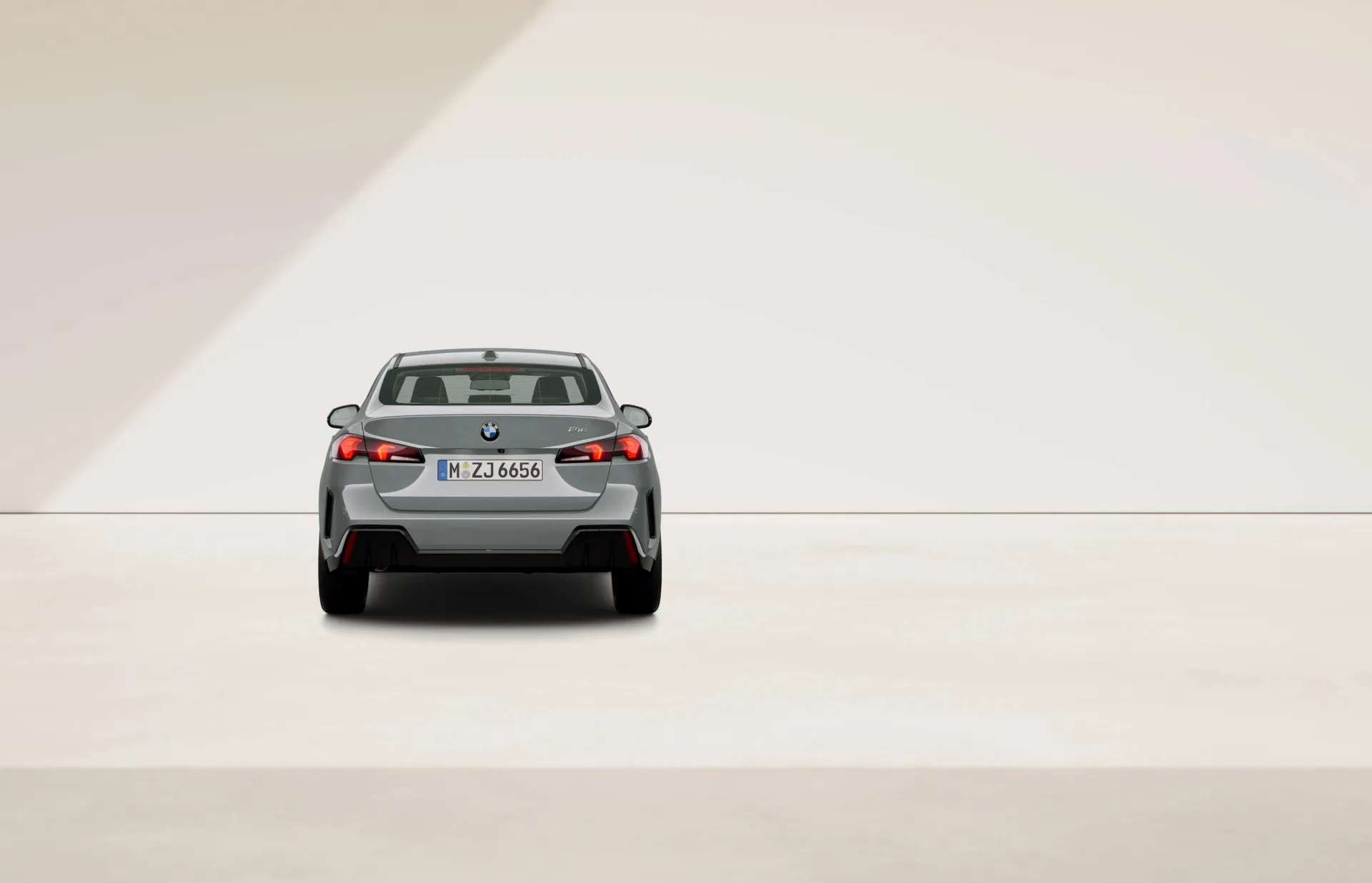 Řada 2 Gran Coupé (F74), M sportovní design, BMW Individual metalický lak Storm Bay, rear
