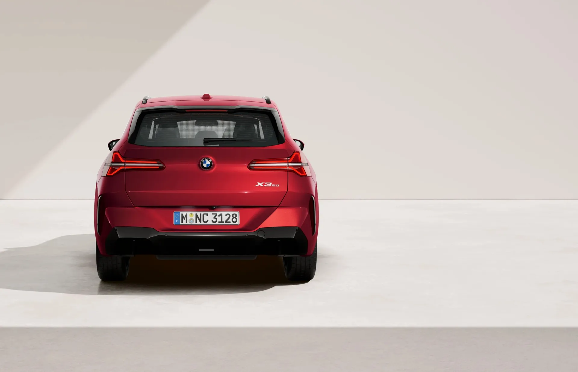 X3 (G45), M sportovní paket, Metalický lak Fire Red, rear