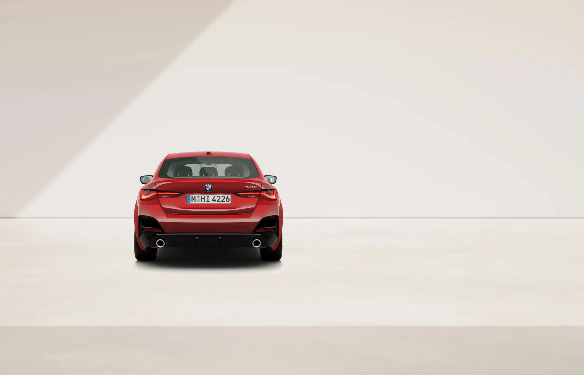 Řada 4 Gran Coupé (G26), M sportovní paket, Metalický lak Fire Red, rear