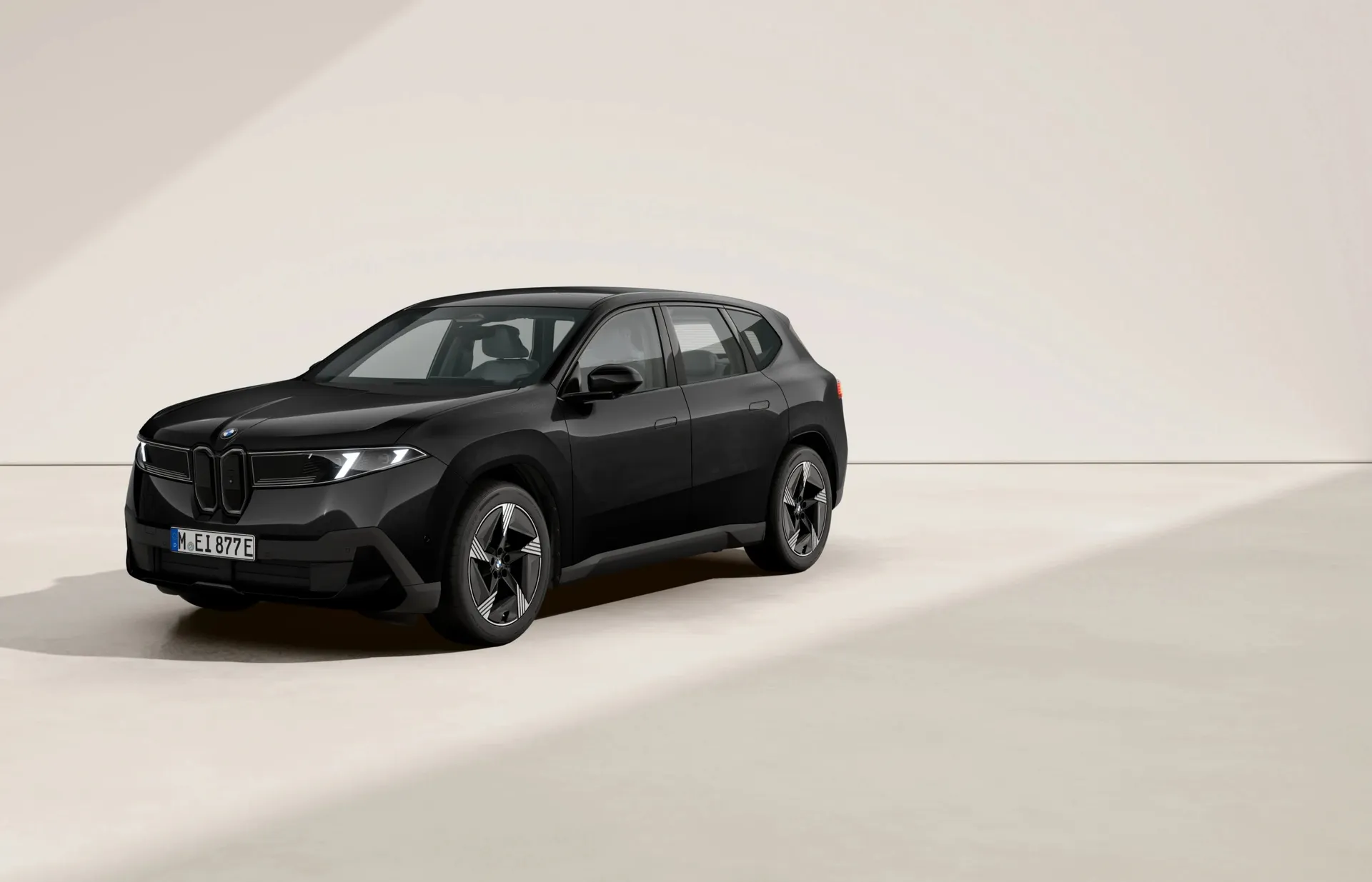 iX3 (NA5), Sériové provedení, Metalický lak Black Sapphire, front