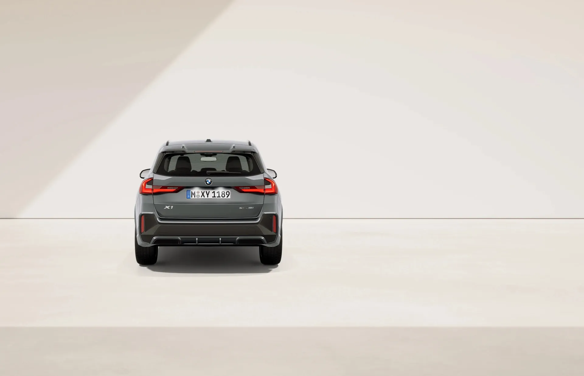 X1 (U11), M sportovní paket Pro, BMW Individual metalický lak Storm Bay, rear