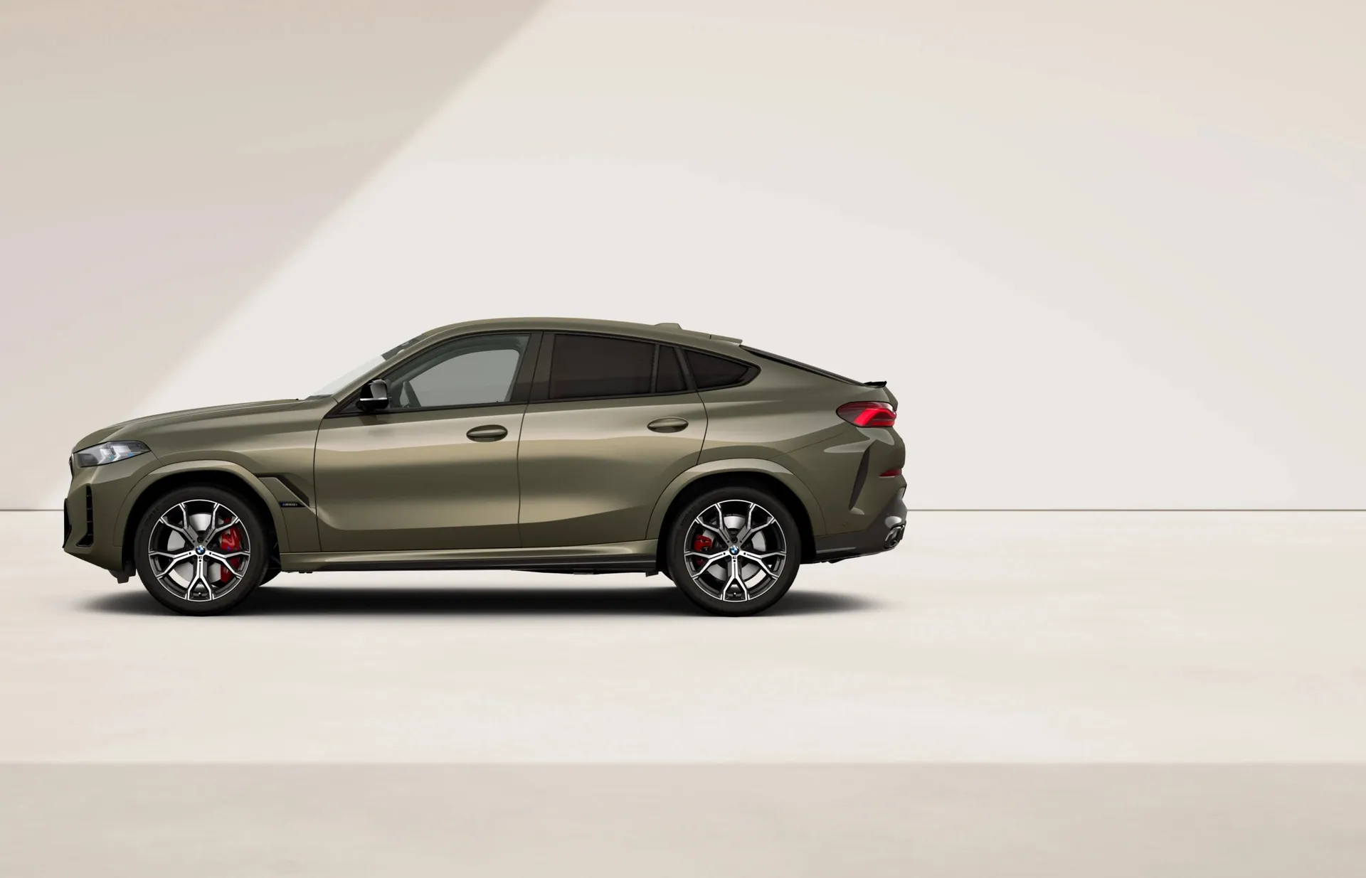 X6 (F96), M Modely, Metalický lak Manhattan, side