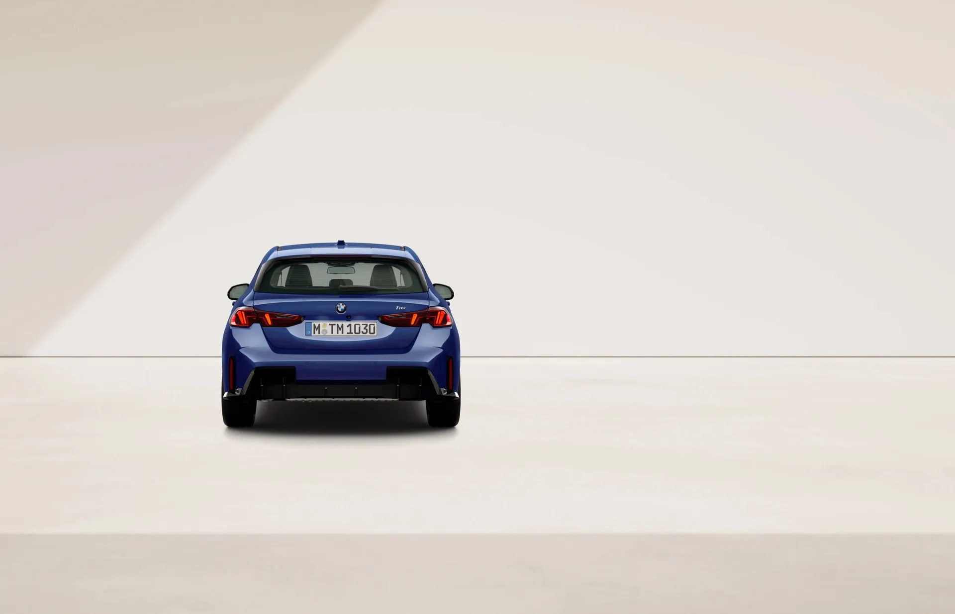 Řada 1 (F70), M sportovní paket, Metalický lak M Portimao Blue, rear