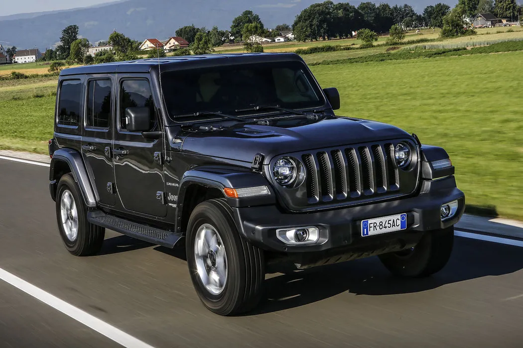 Jeep Wrangler RUBICON - fotografie 2