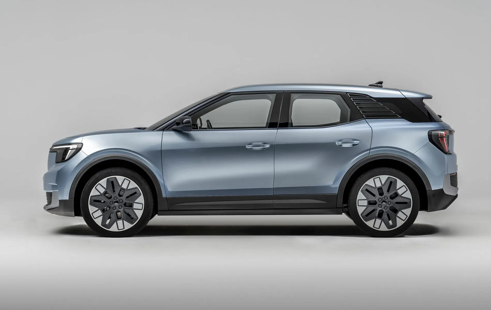 Ford Explorer Premium - fotografie 3