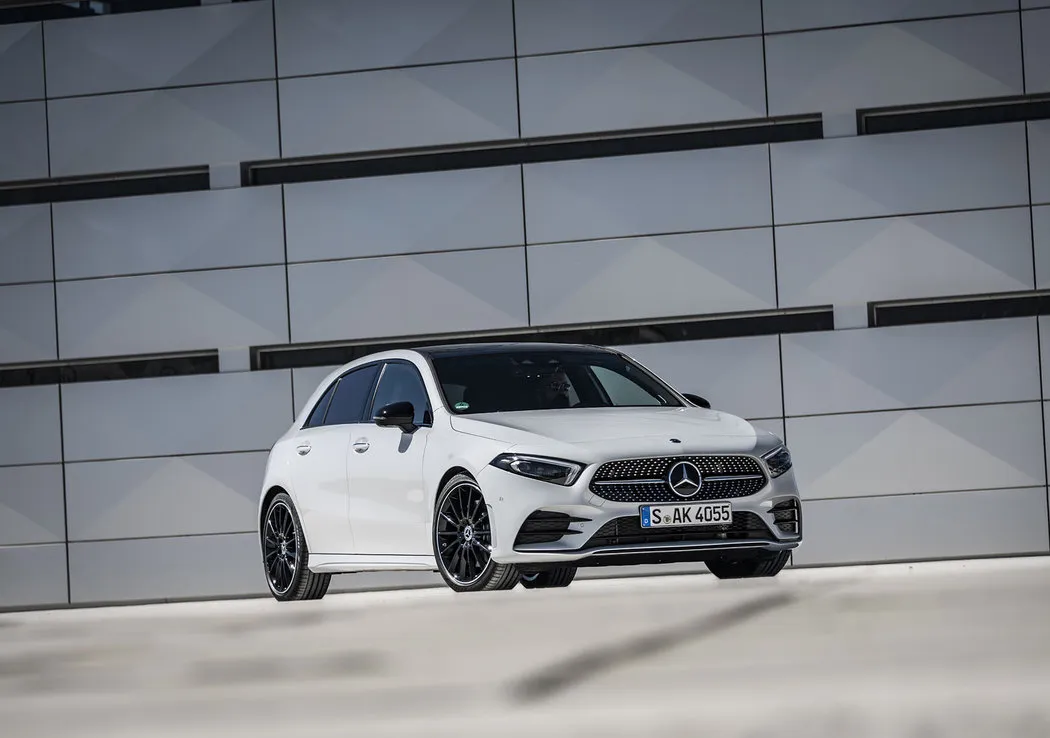 Mercedes-Benz Třída A Linie Progressive - fotografie 3