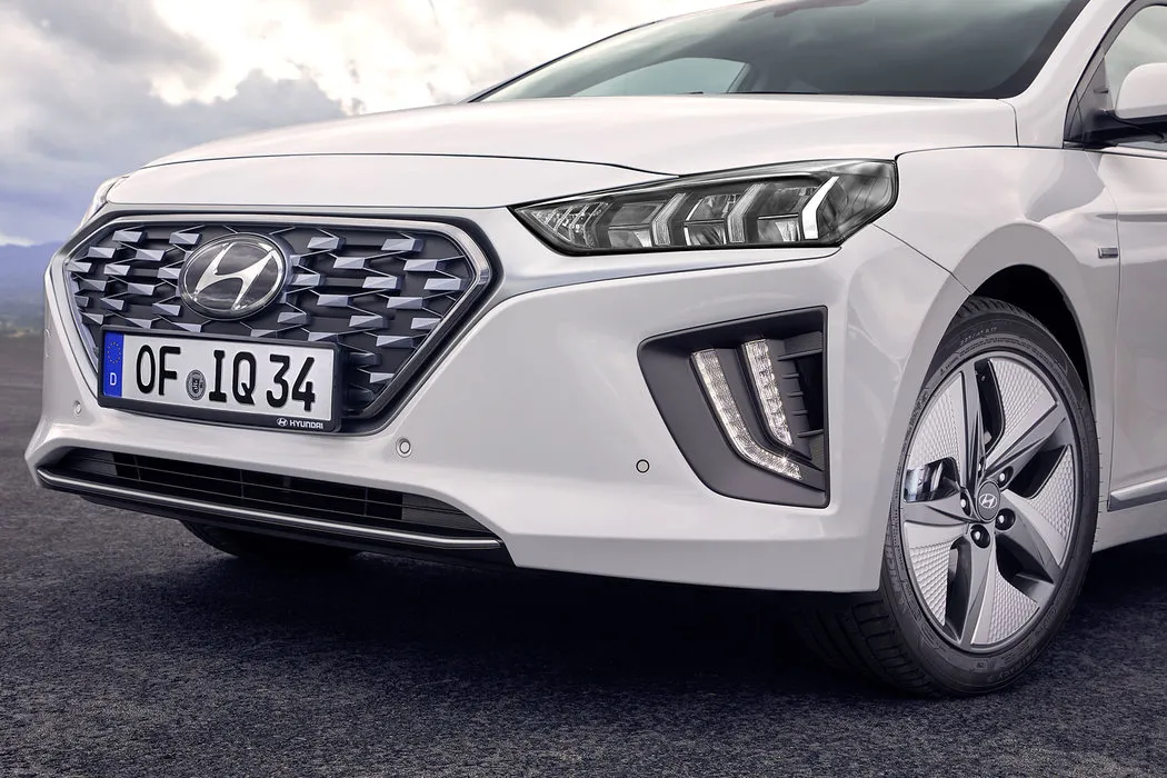 Hyundai IONIQ ULTIMATE - fotografie 2