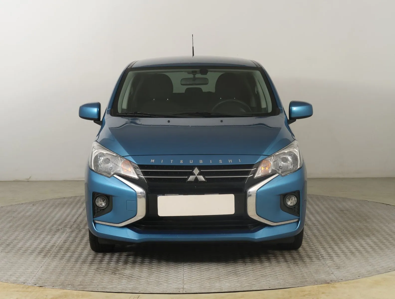 Mitsubishi Space Star - fotografie 2