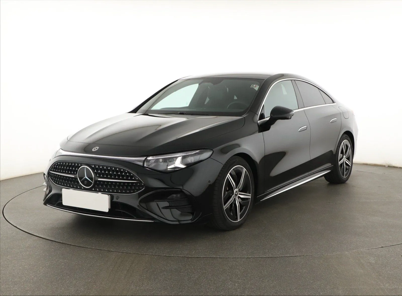 Mercedes-Benz CLA - fotografie 3