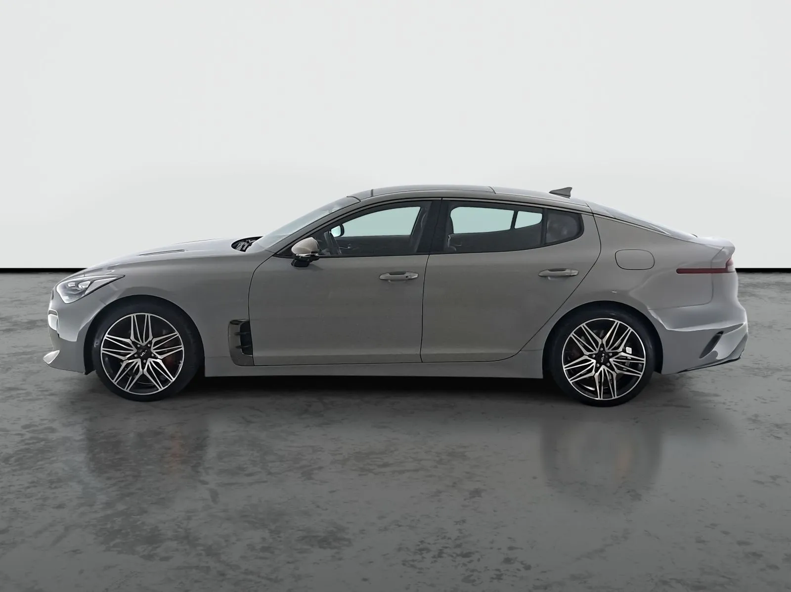Kia Stinger - fotografie 4