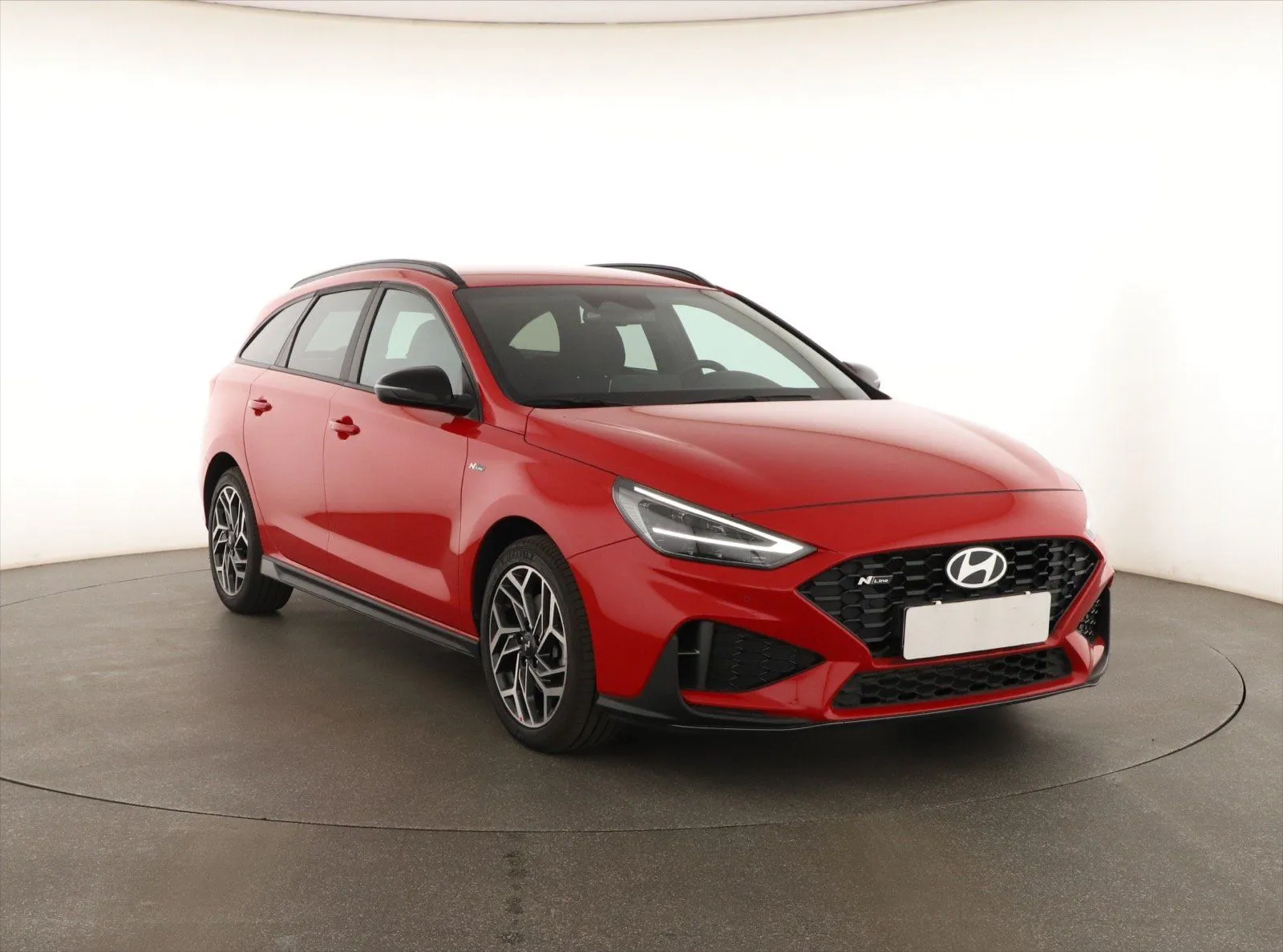 i30