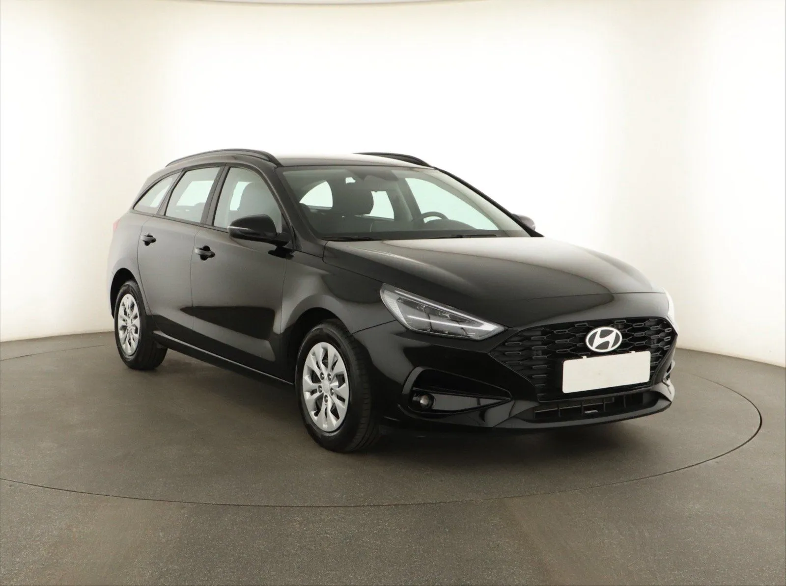 i30