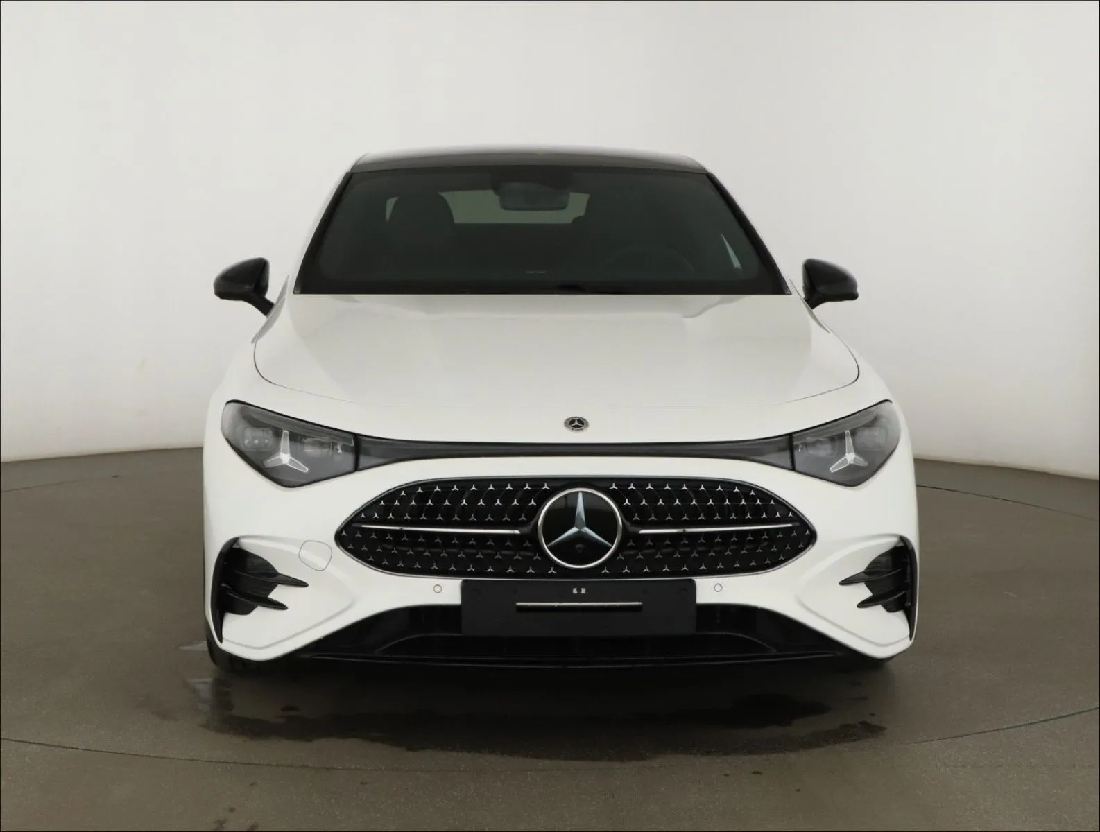 Mercedes-Benz CLA - fotografie 2