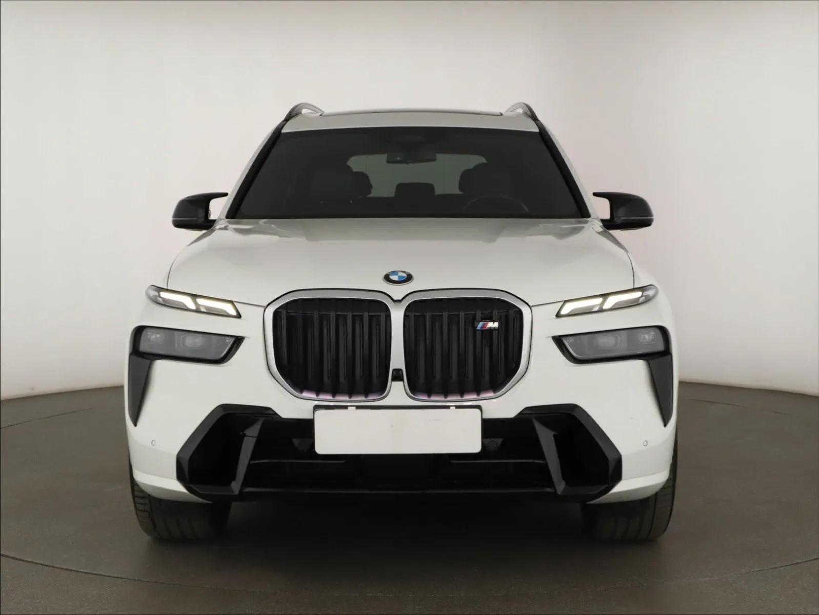 BMW X7 - fotografie 2