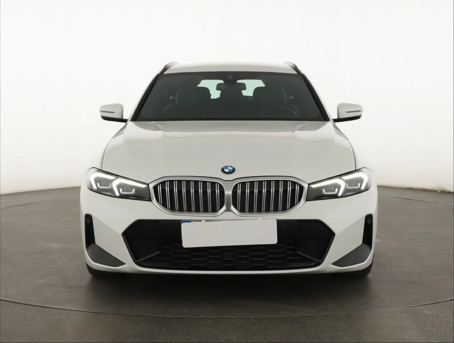 BMW Řada 3 - fotografie 2