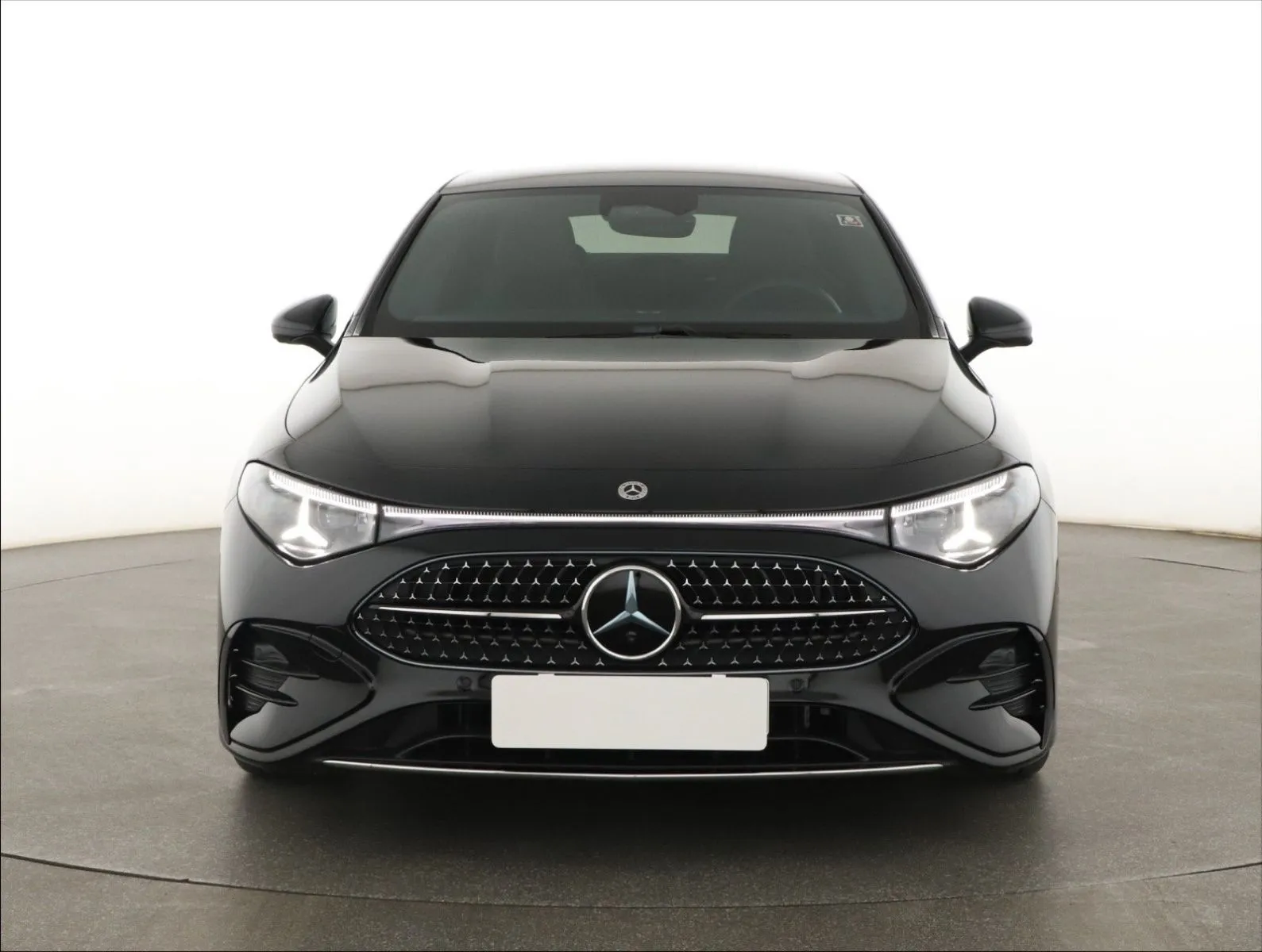 Mercedes-Benz CLA - fotografie 2