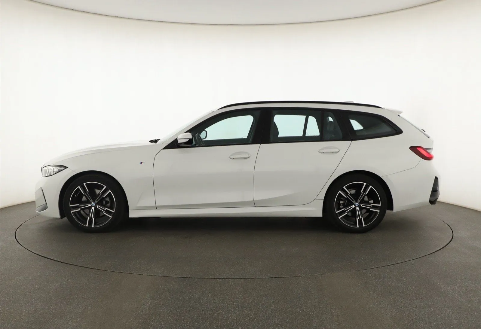 BMW Řada 3 - fotografie 4