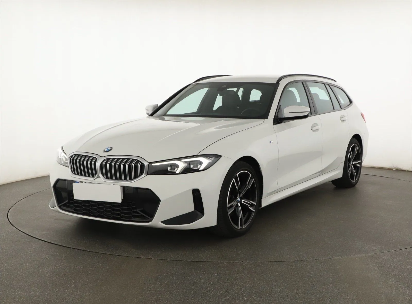 BMW Řada 3 - fotografie 3