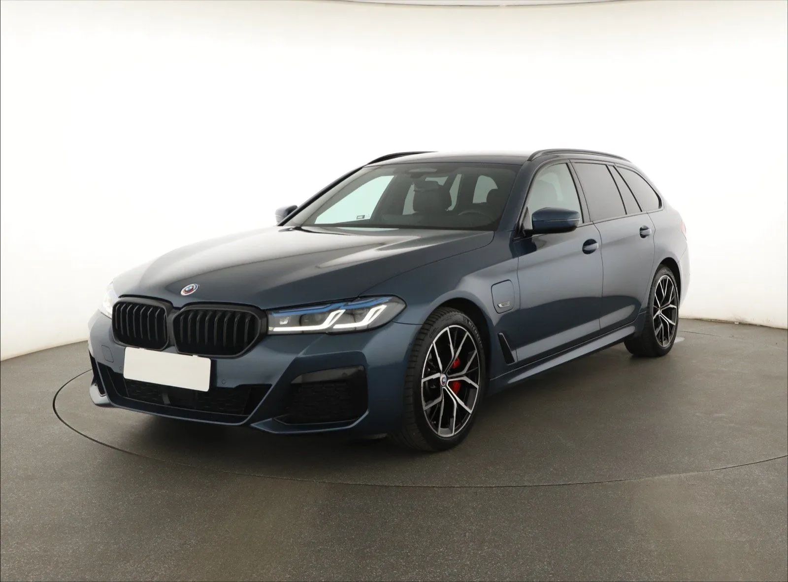BMW Řada 5 - fotografie 3