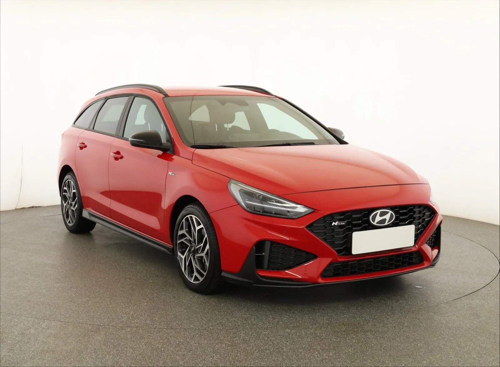 i30