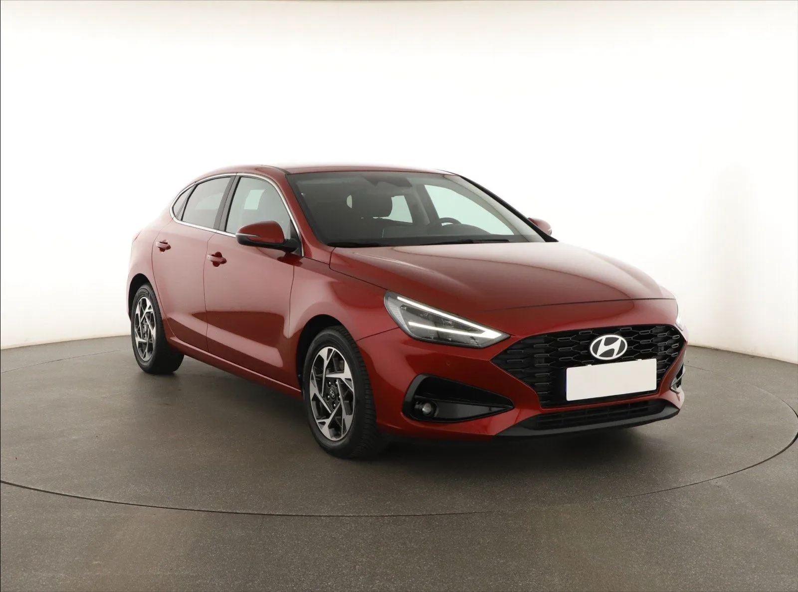 i30