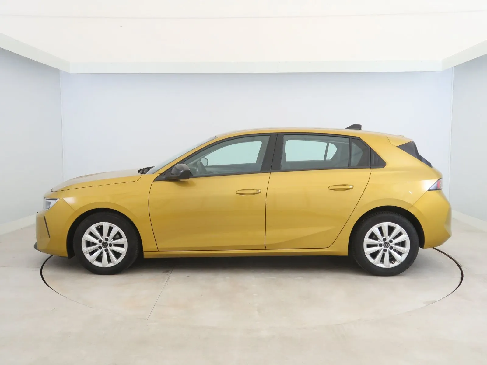 Opel Astra - fotografie 4