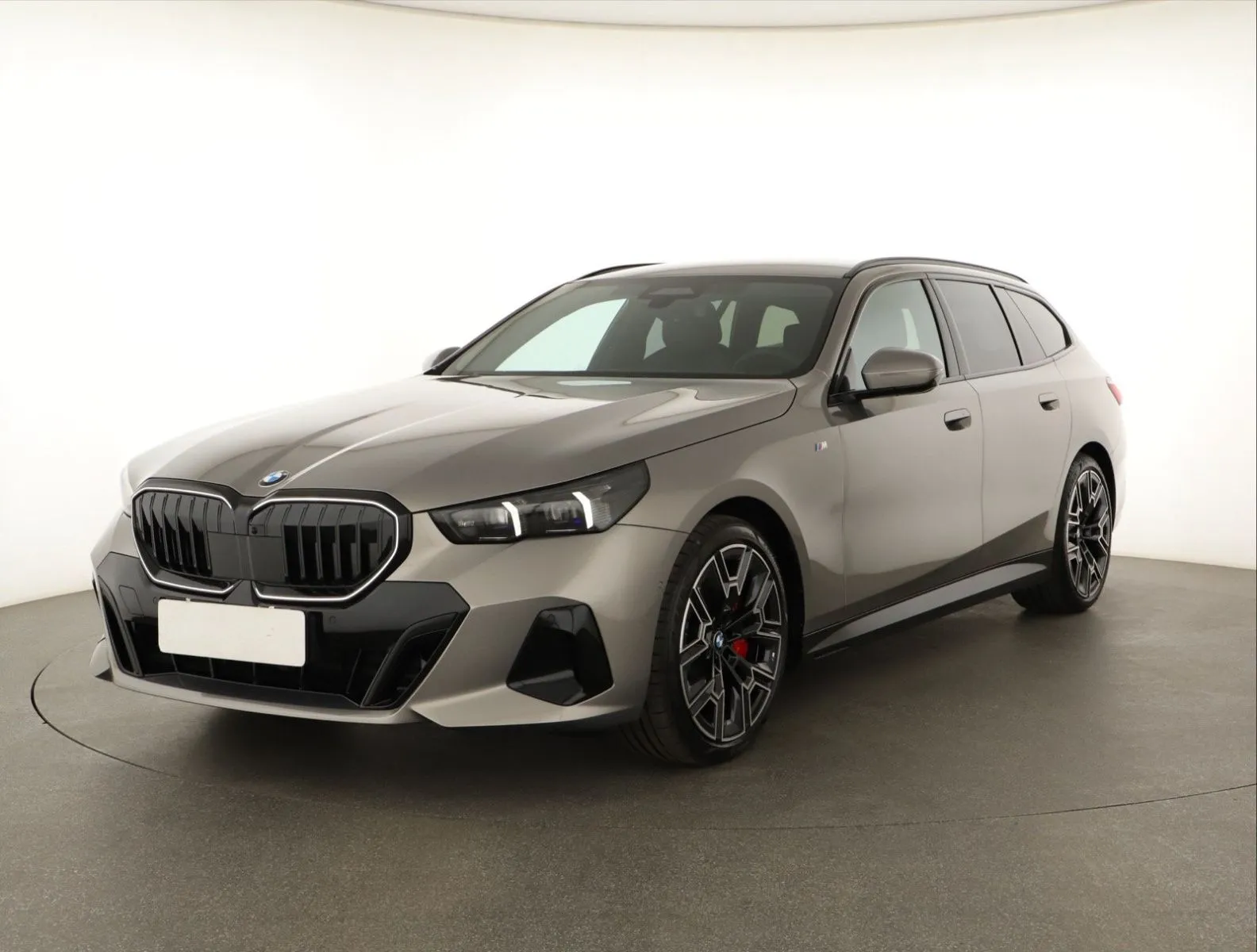 BMW Řada 5 - fotografie 3