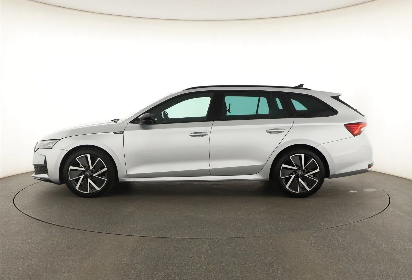 Škoda Octavia - fotografie 4