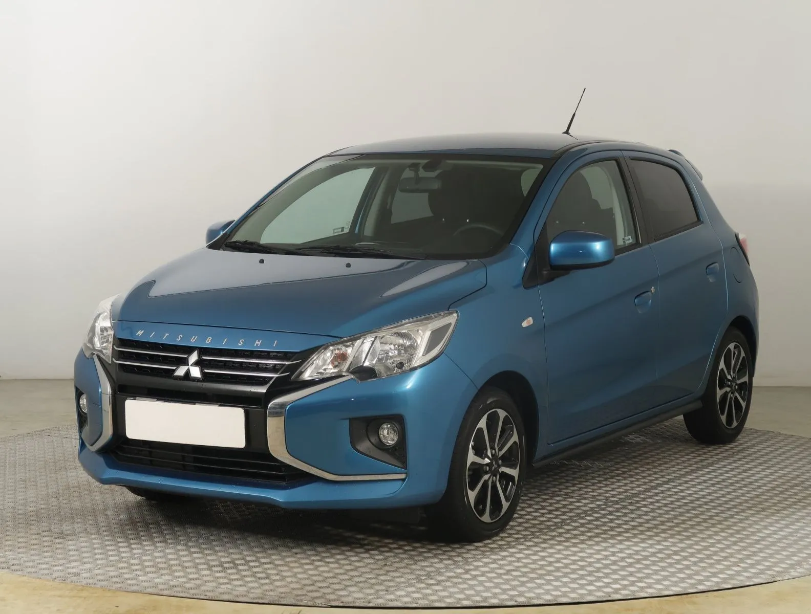 Mitsubishi Space Star - fotografie 3