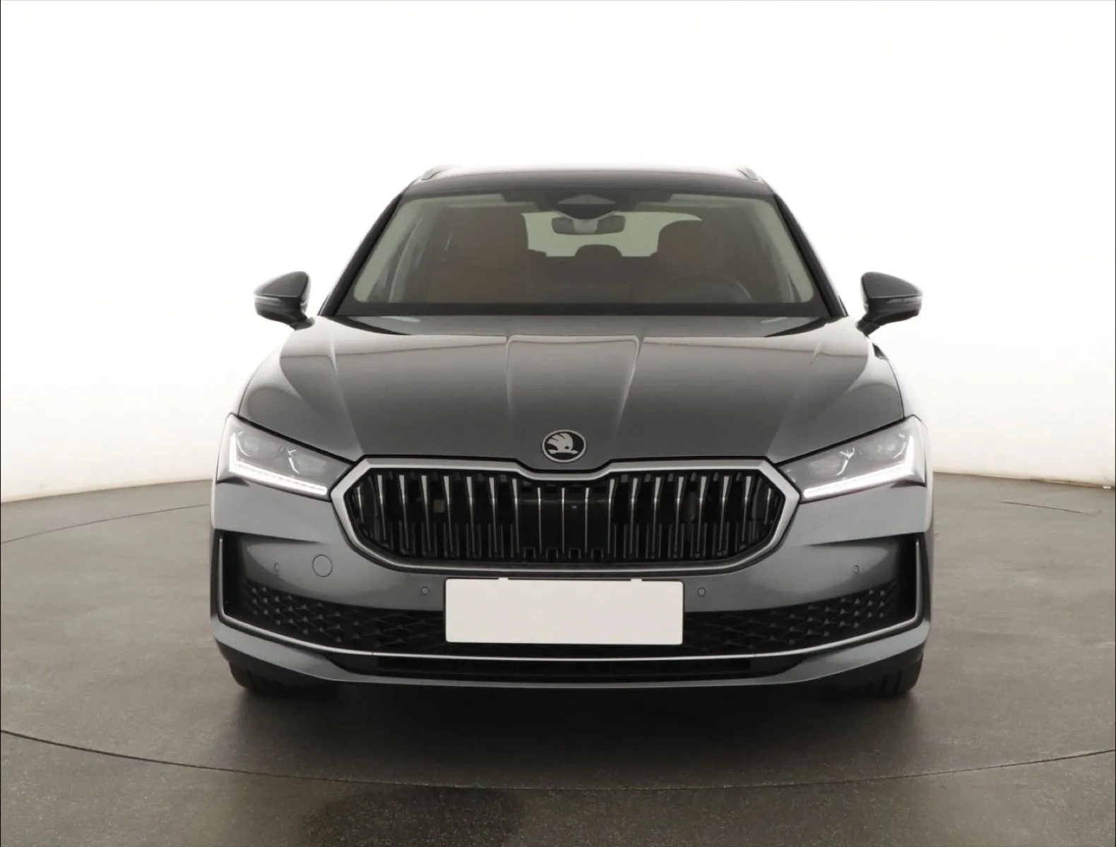 Škoda Superb - fotografie 2