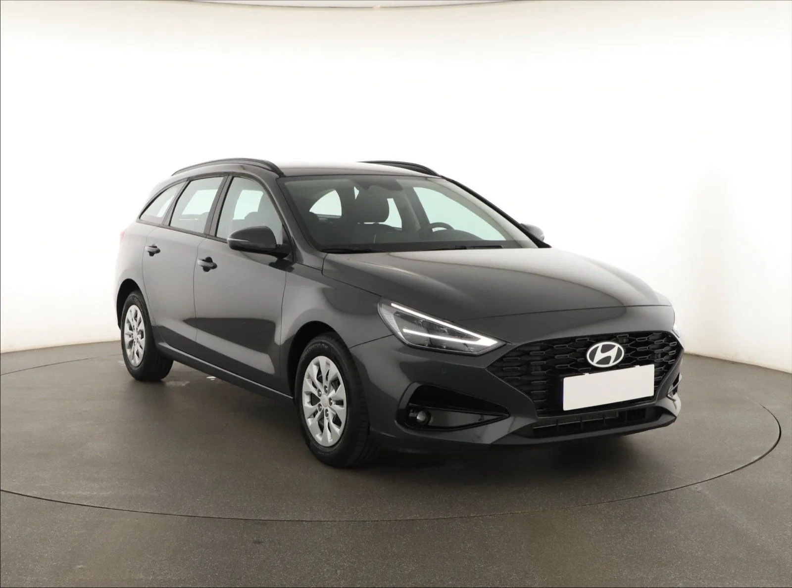 i30
