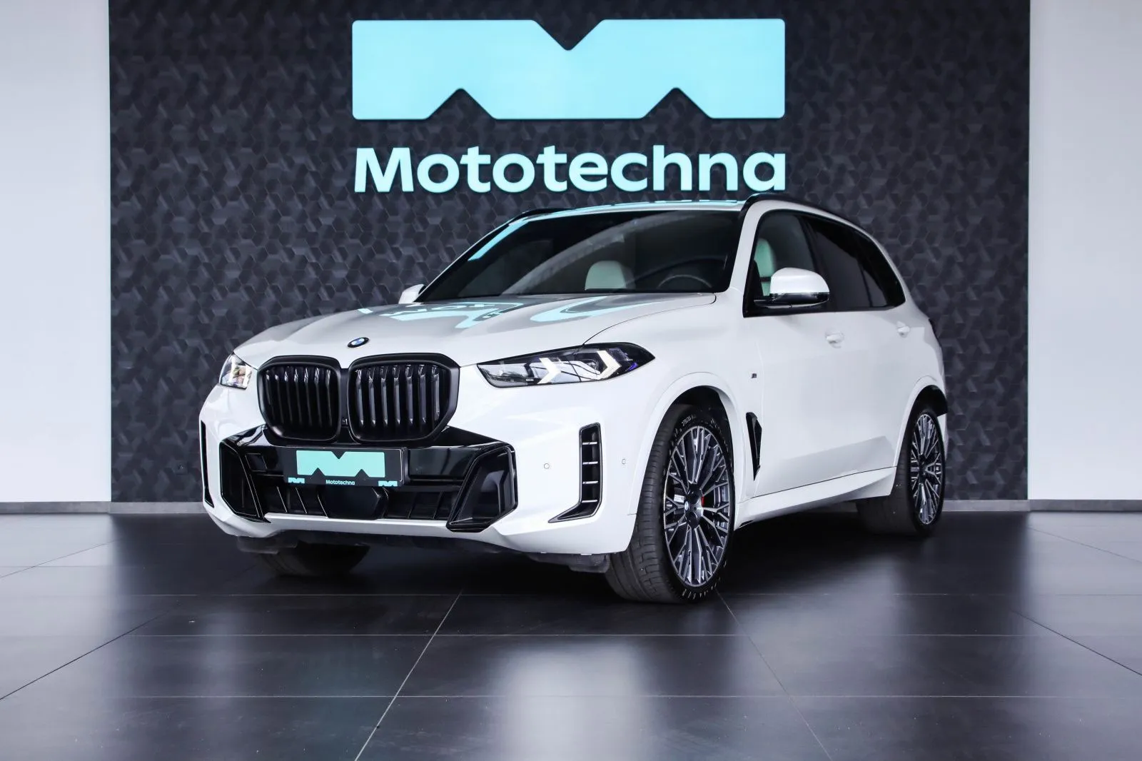 BMW X5 - fotografie 3