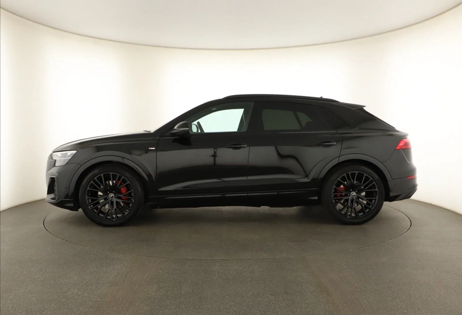 Audi Q8 - fotografie 4
