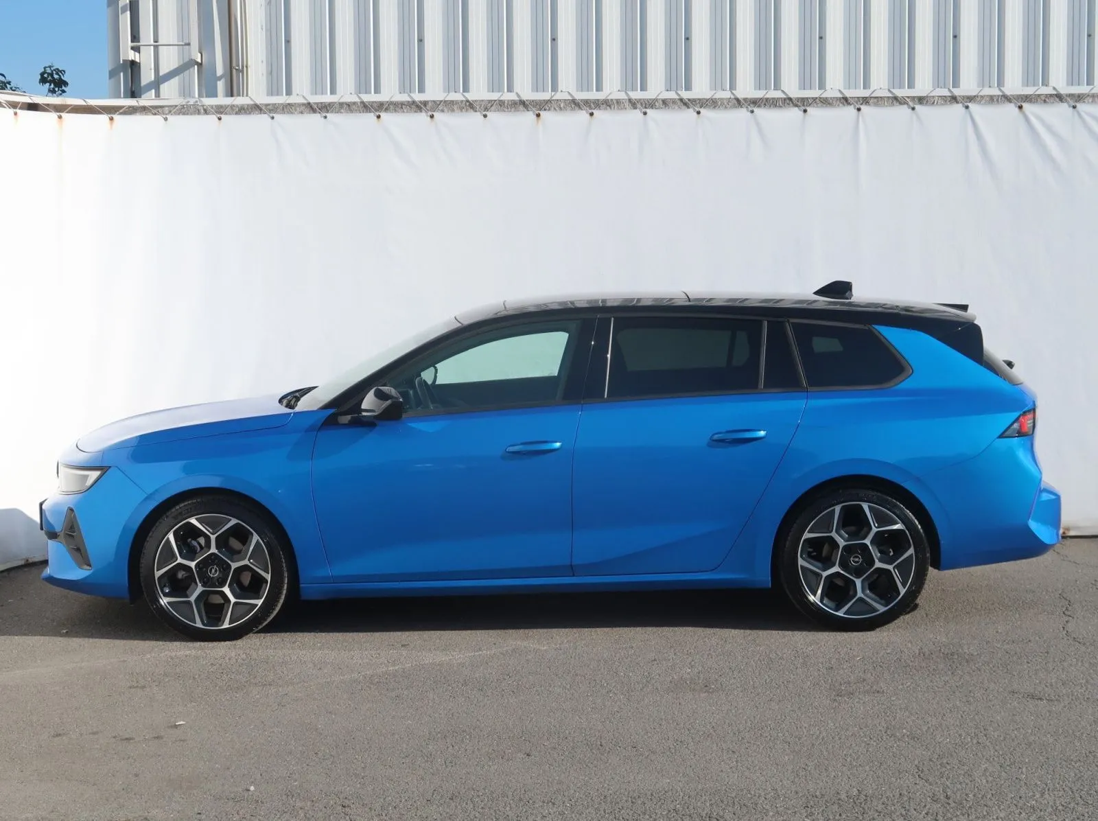 Opel Astra - fotografie 4