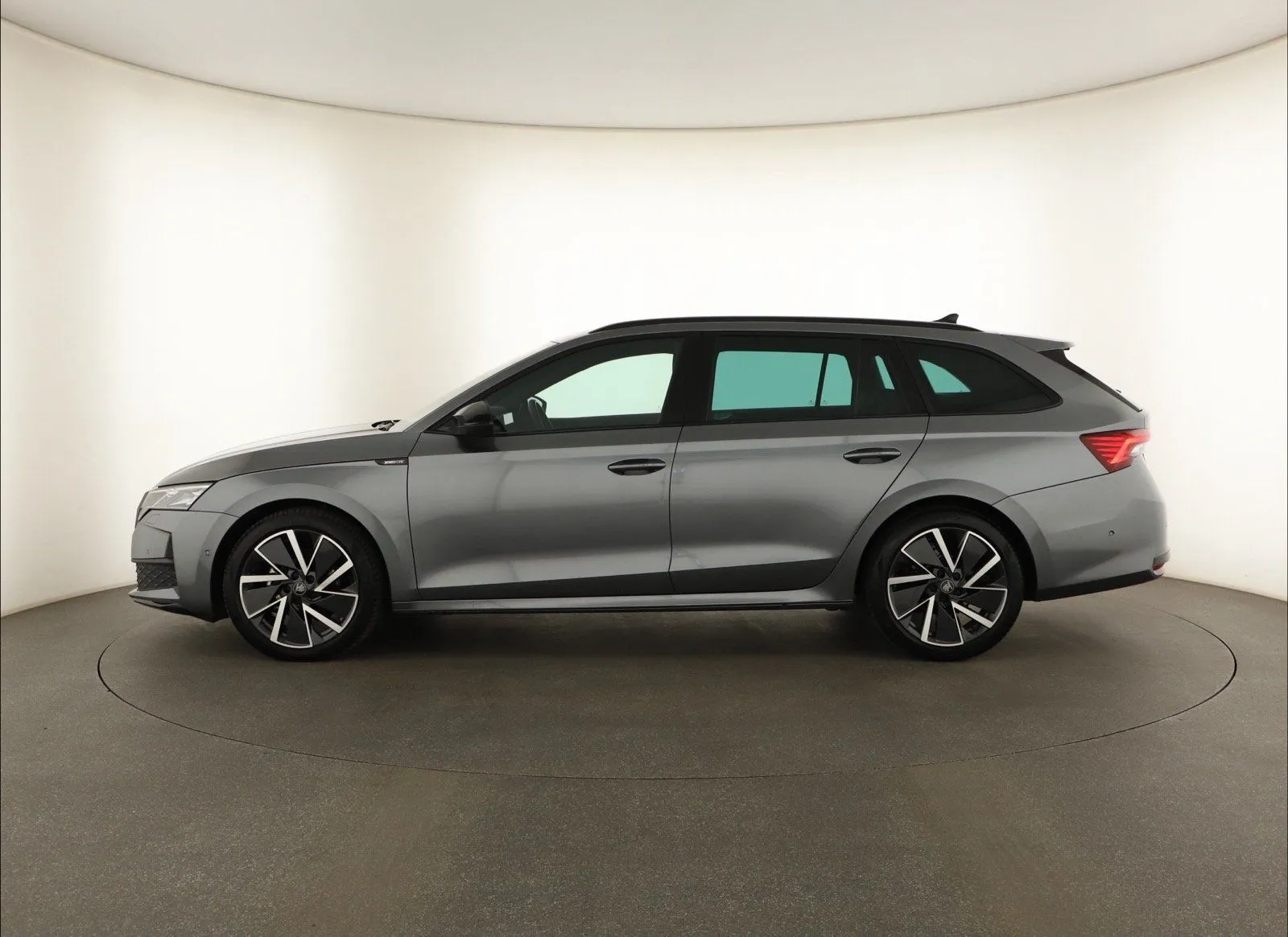 Škoda Octavia - fotografie 4