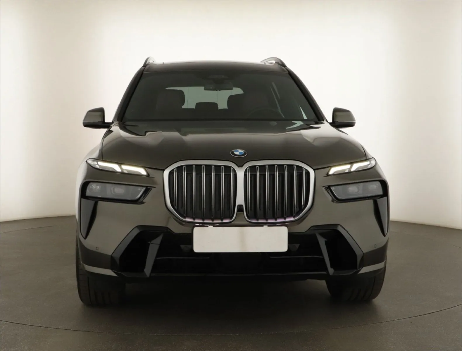 BMW X7 - fotografie 2