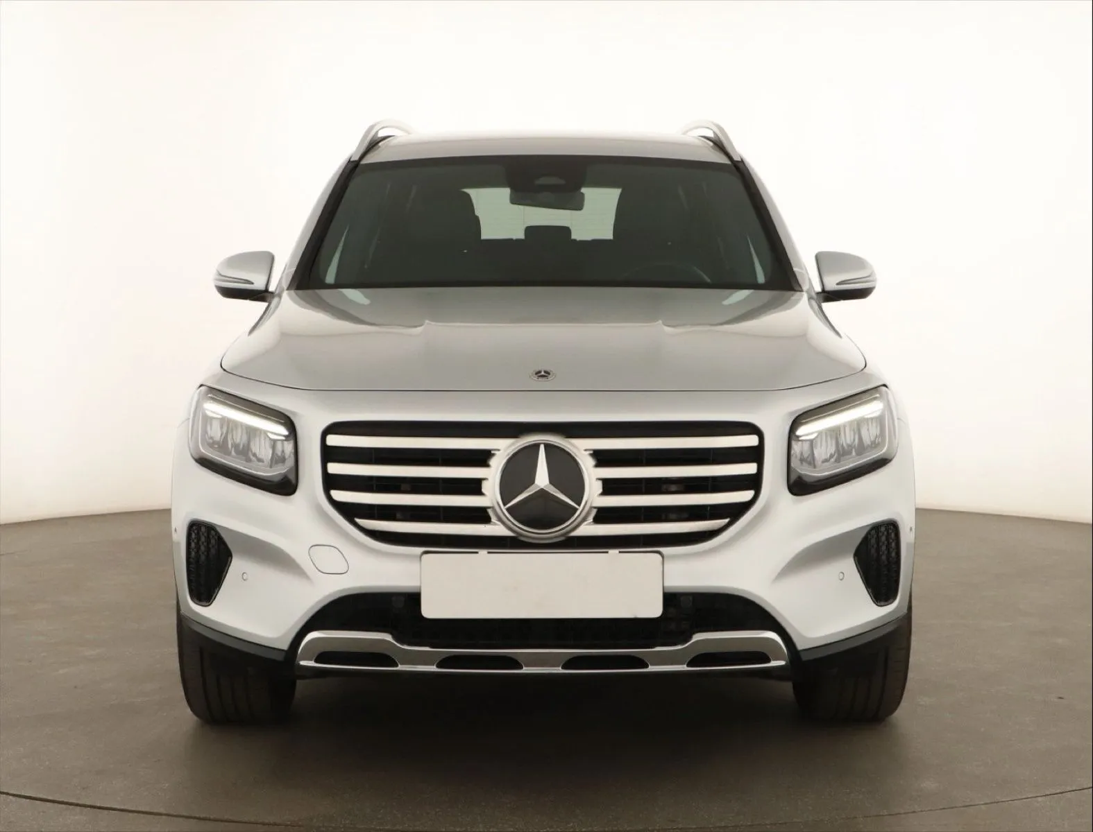 Mercedes-Benz GLB - fotografie 2