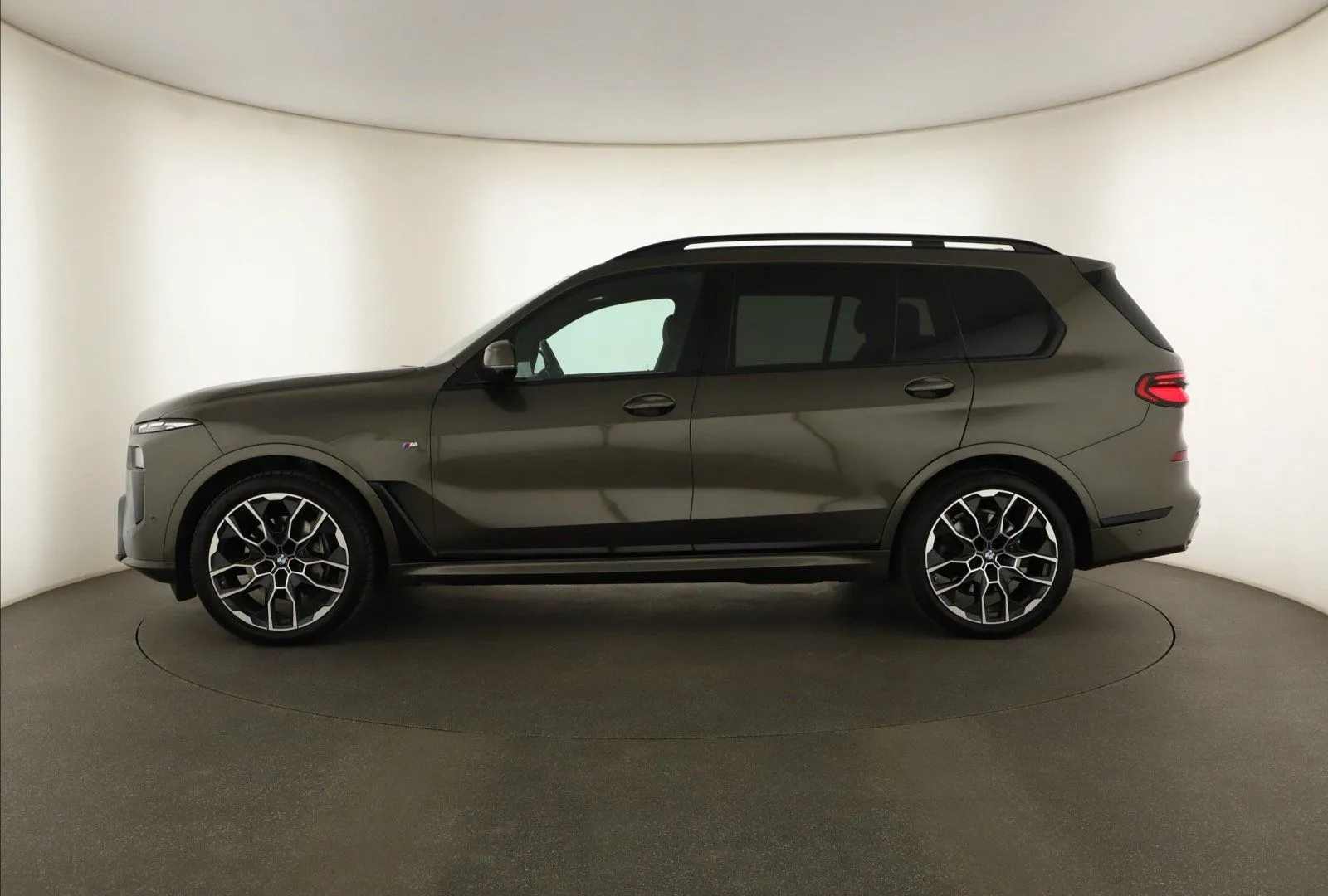 BMW X7 - fotografie 4
