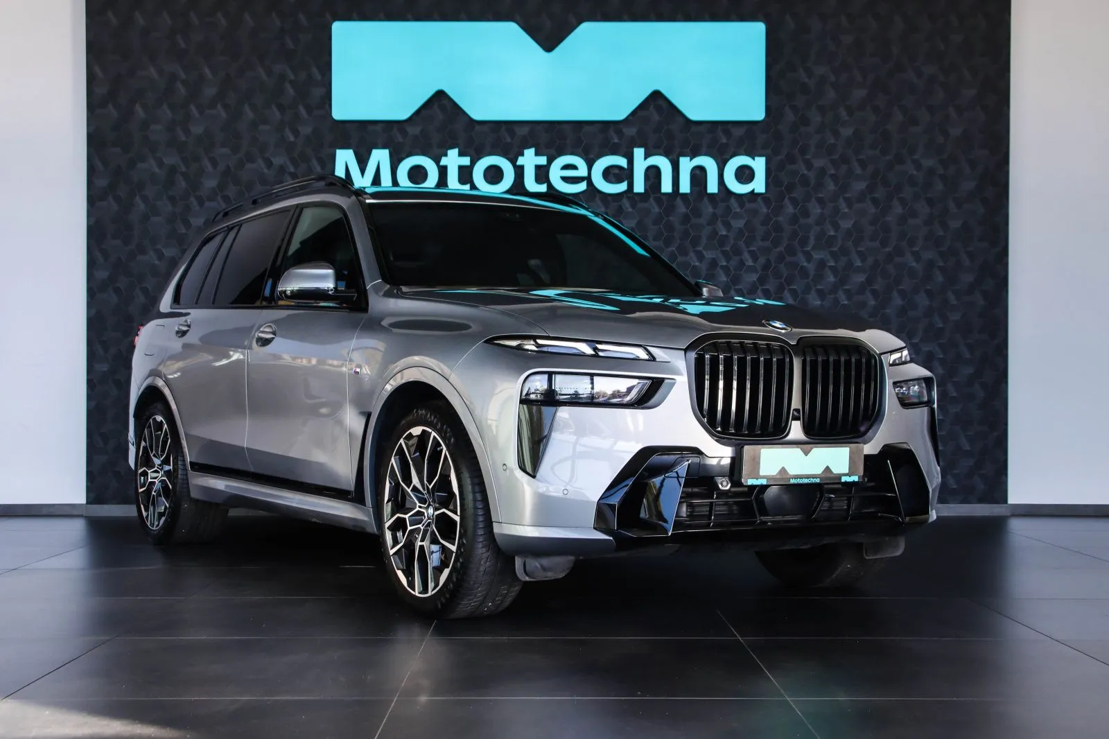 X7