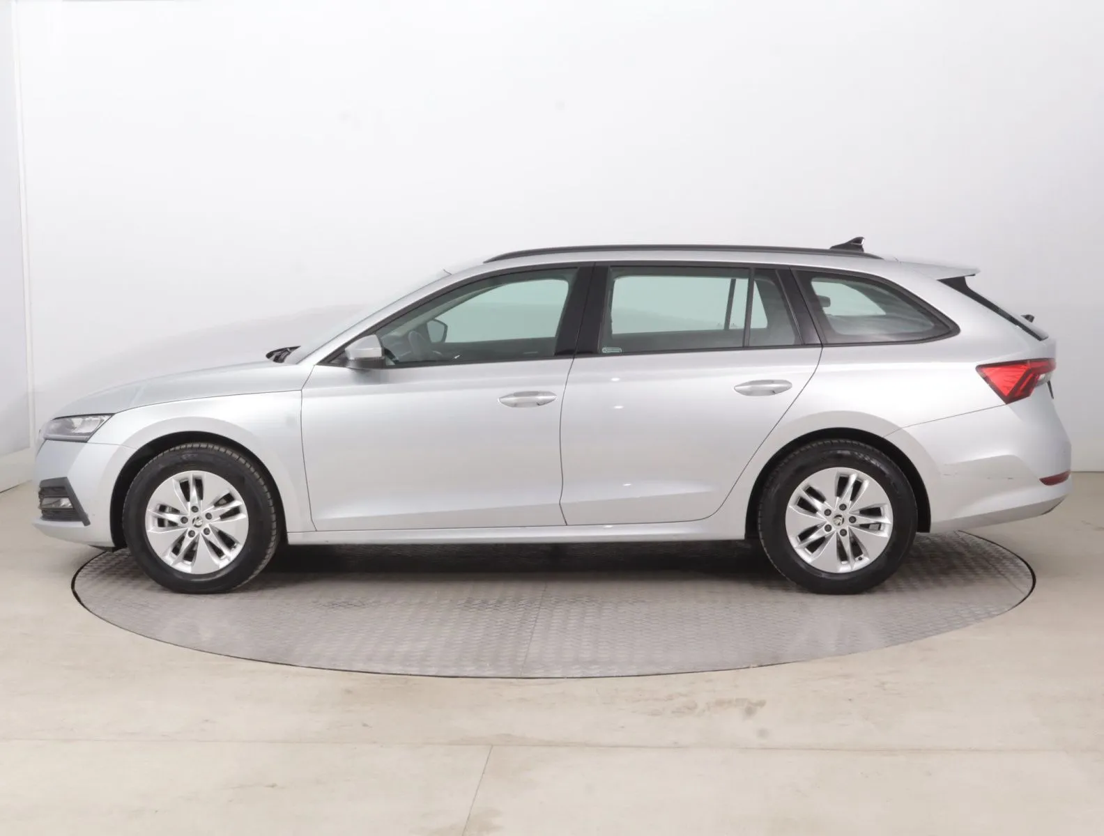 Škoda Octavia - fotografie 4