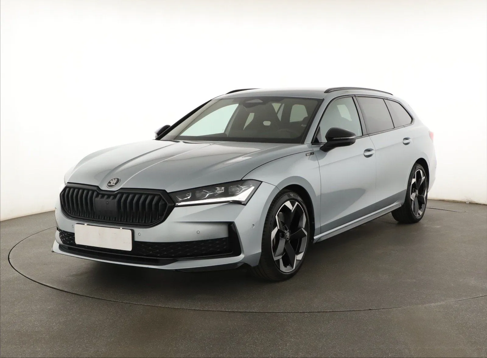 Škoda Superb - fotografie 3