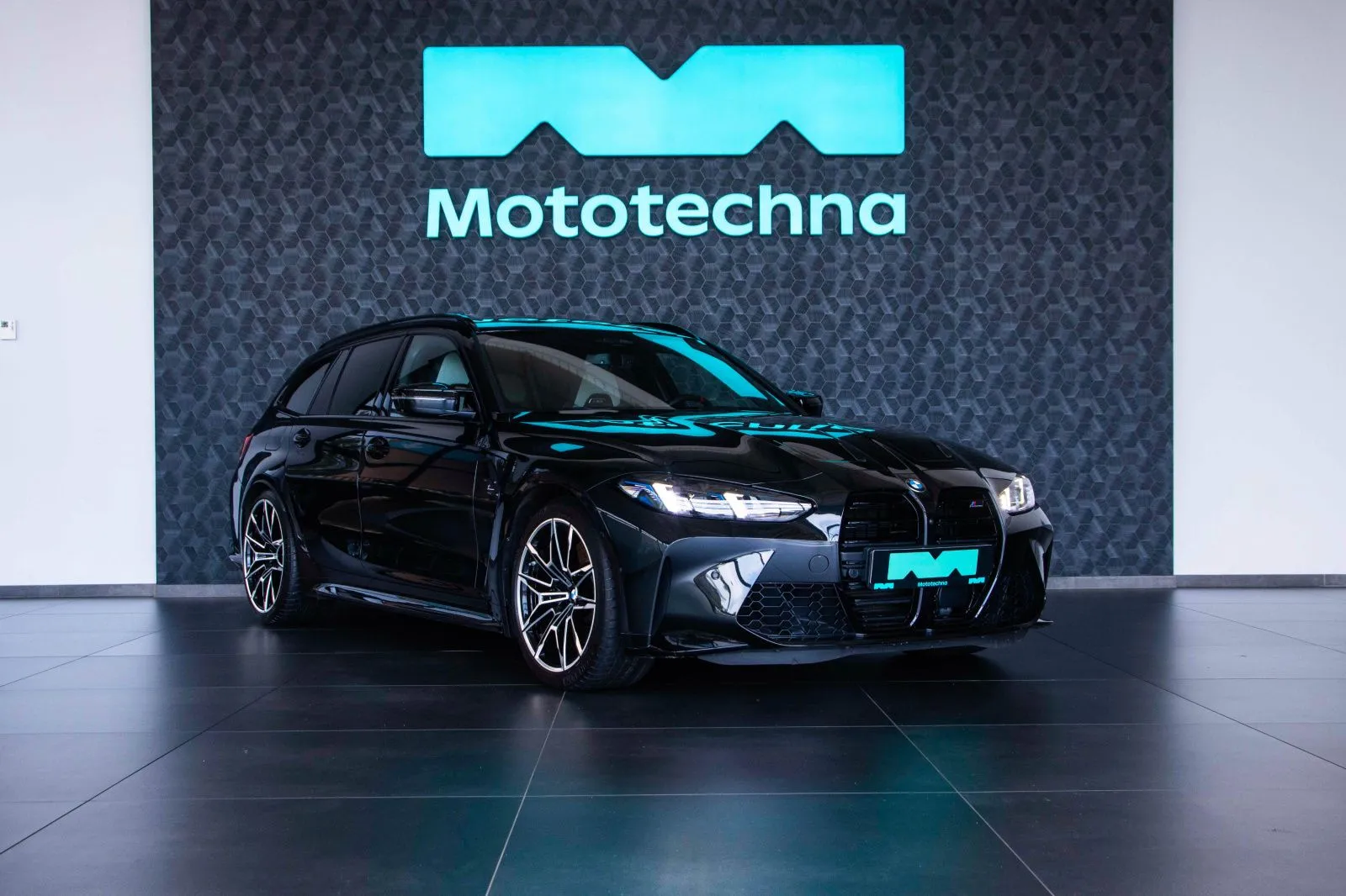 M3