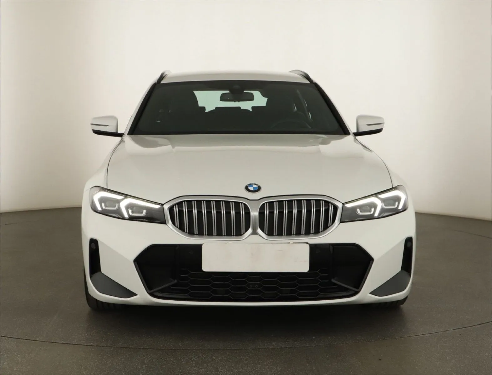 BMW Řada 3 - fotografie 2