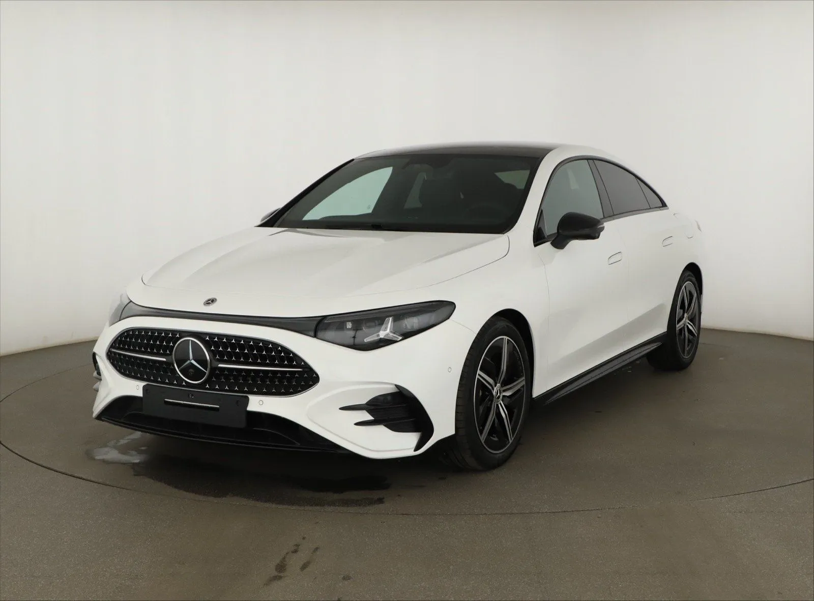 Mercedes-Benz CLA - fotografie 3