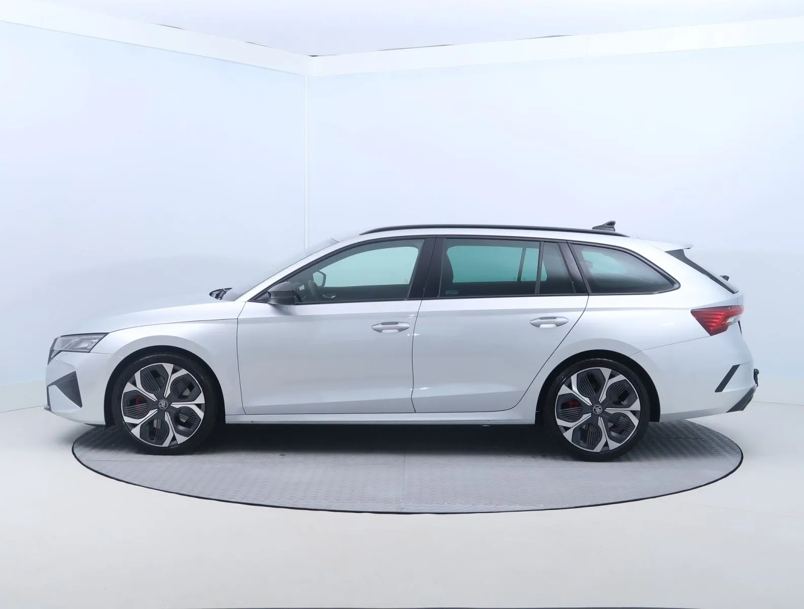Škoda Octavia - fotografie 4