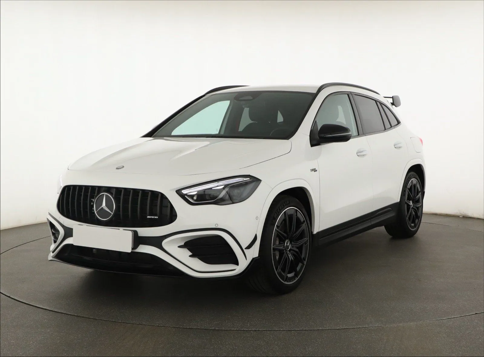 Mercedes-Benz GLA - fotografie 3