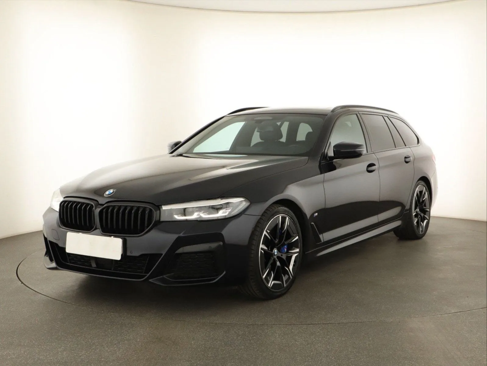 BMW Řada 5 - fotografie 3