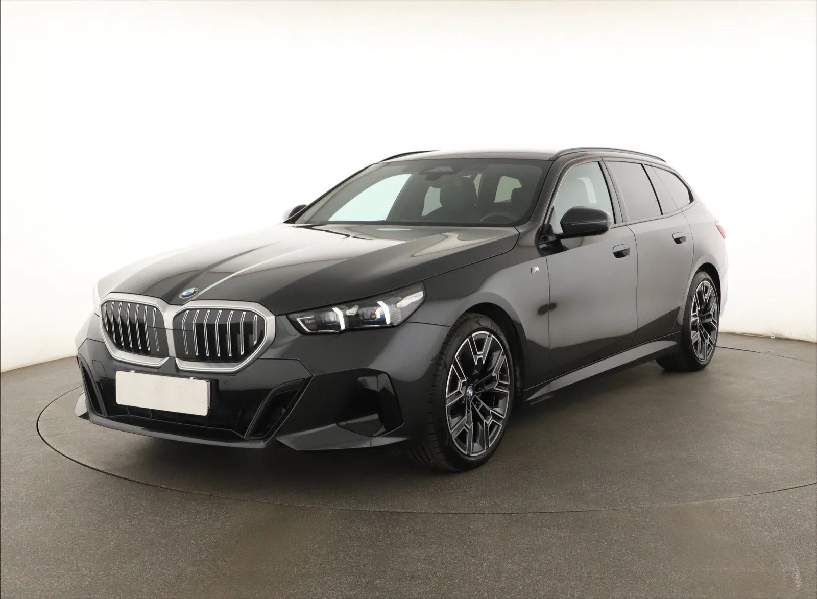 BMW Řada 5 - fotografie 3